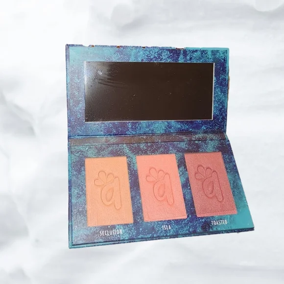 Colorete Blush Trio - Medium/Tan - Picture 2 of 4